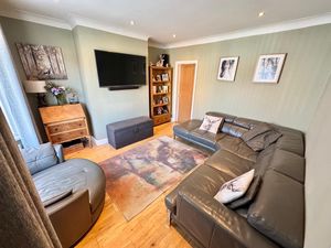 Photo 19- click for photo gallery